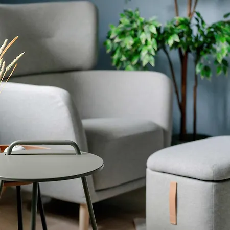 Apartment Przestronny Z Biurkiem W Centrum Poznania Blisko Rynku I Parku By Renters *