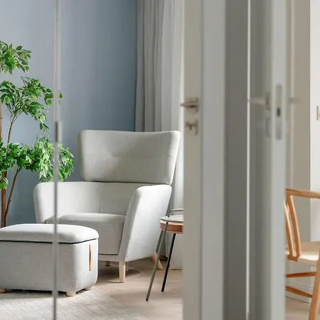 Apartment Przestronny Z Biurkiem W Centrum Poznania Blisko Rynku I Parku By Renters Poznan