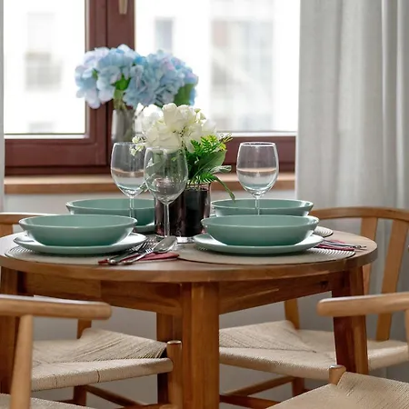 Apartment Przestronny Z Biurkiem W Centrum Poznania Blisko Rynku I Parku By Renters