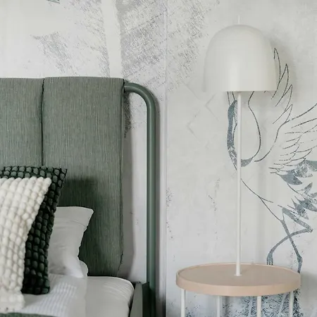 Przestronny Z Biurkiem W Centrum Poznania Blisko Rynku I Parku By Renters Apartment *