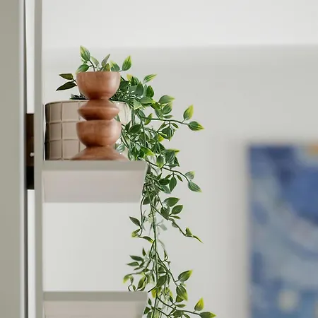 Przestronny Z Biurkiem W Centrum Poznania Blisko Rynku I Parku By Renters Poznań