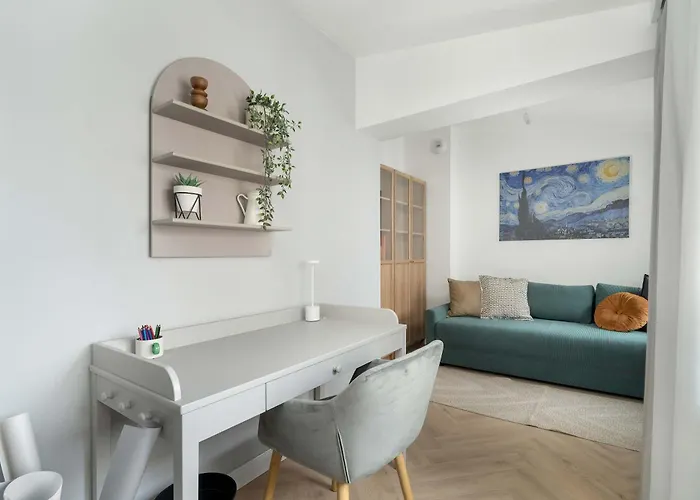 Apartamento Przestronny Z Biurkiem W Centrum Poznania Blisko Rynku I Parku By Renters